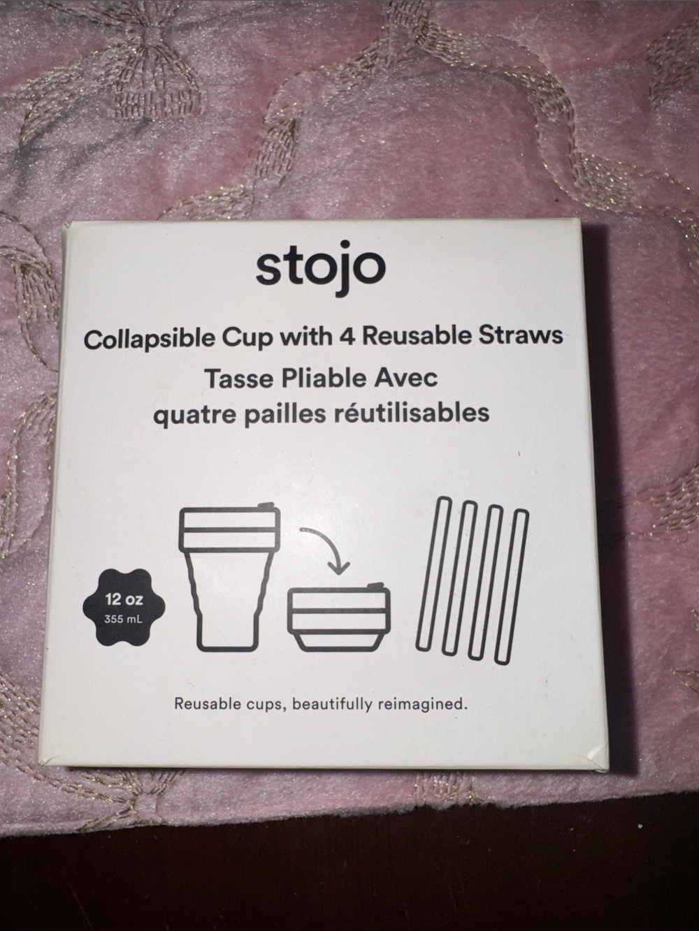 stojo Collapsible Cup with 4 Reusable Straws - White
